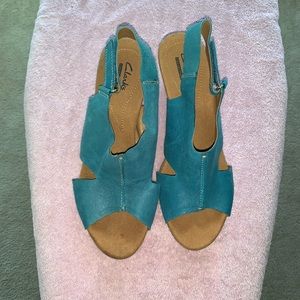 Clarke’s Teal Wedges